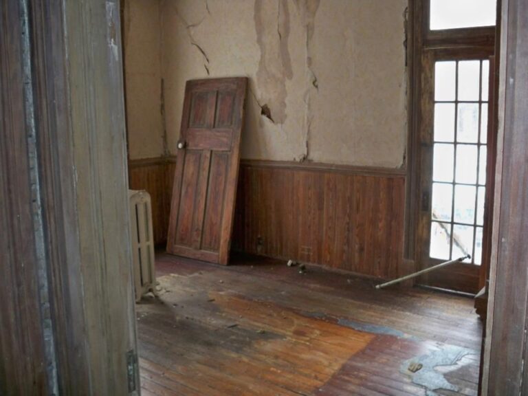 historic-room-before-Bs6b2HuS